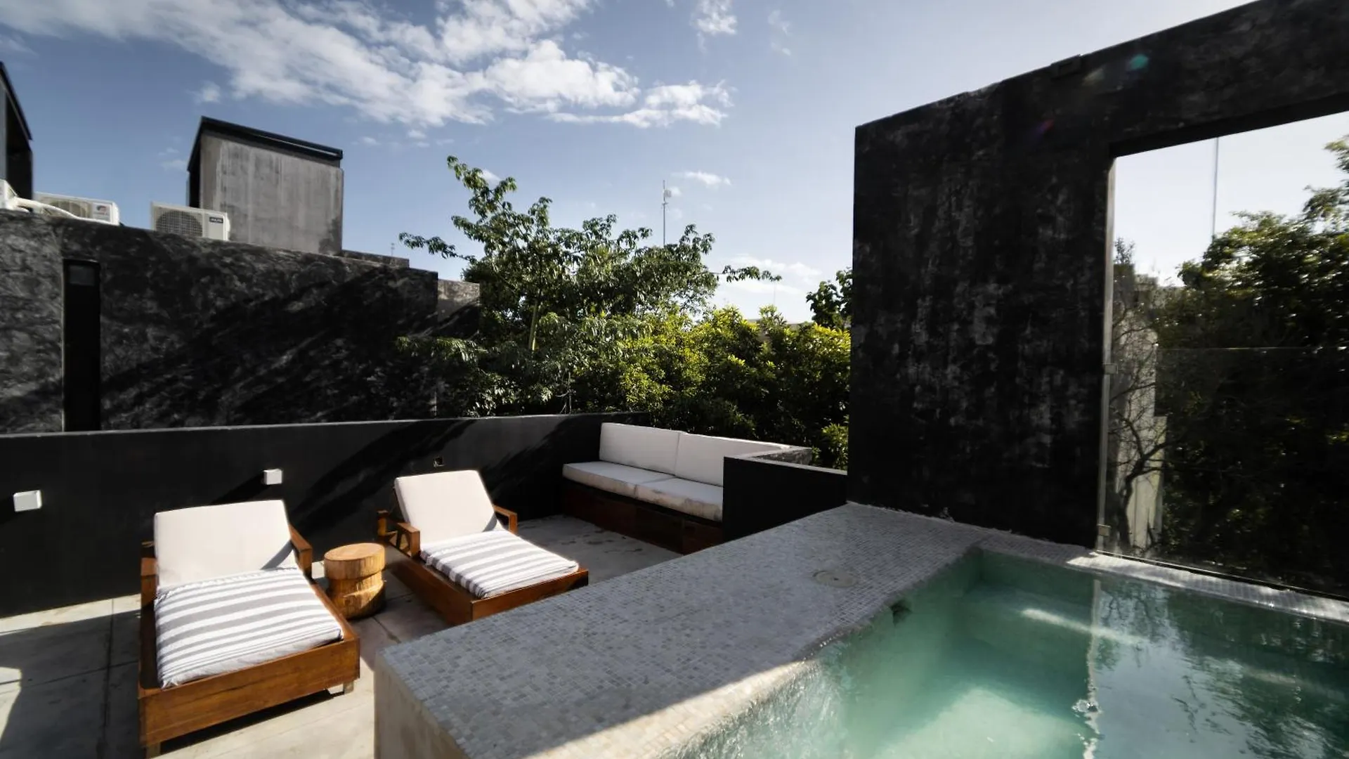 Design Luxury Duo Villas, 24 Pax, 5 Pools & 2 Rooftops, Bbq, Near Beach Tulum Pueblo