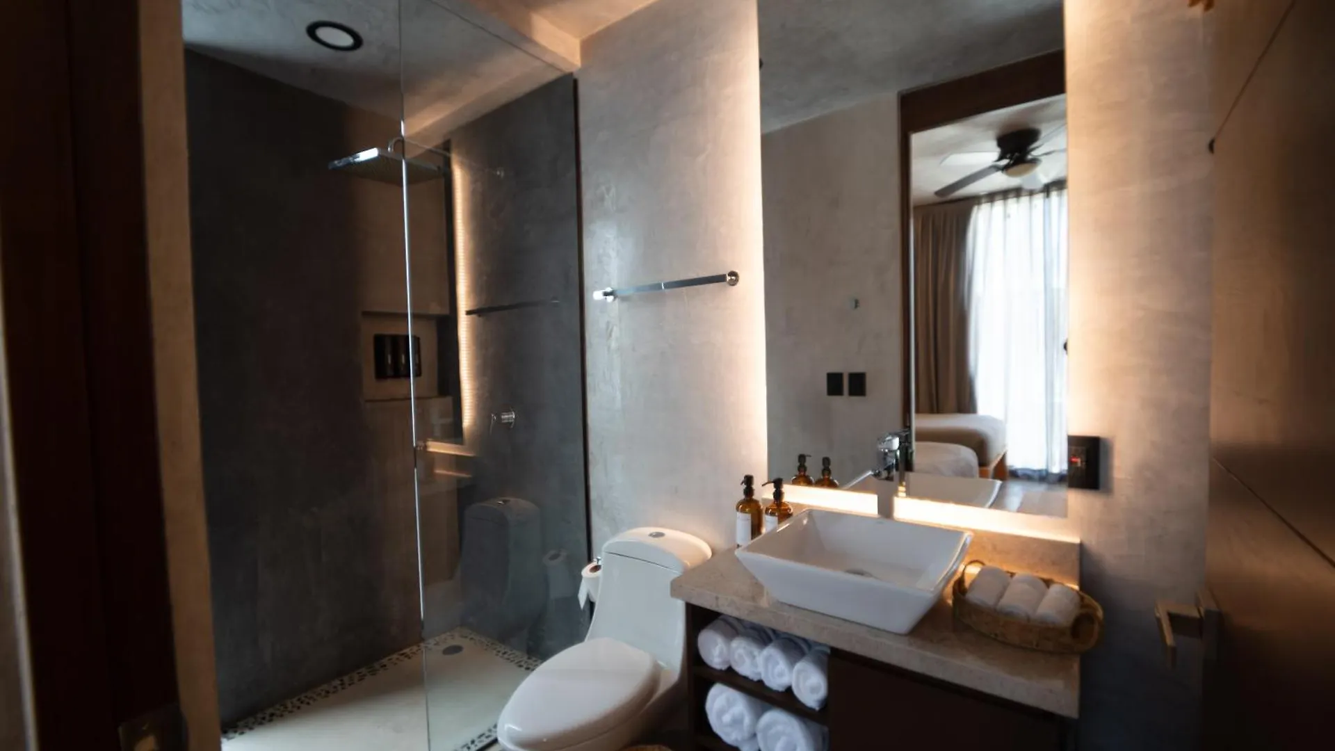 Design Luxury Duo Villas, 24 Pax, 5 Pools & 2 Rooftops, Bbq, Near Beach Tulum Pueblo Mexico