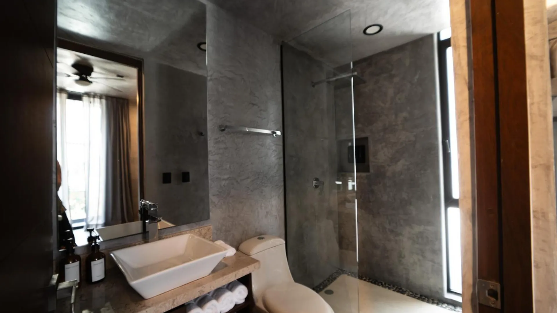 Villa Design Luxury Duo Villas, 24 Pax, 5 Pools & 2 Rooftops, Bbq, Near Beach Tulum