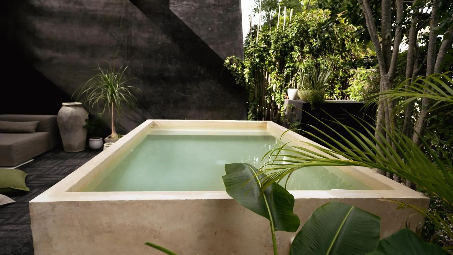 Design Luxury Duo Villas, 24 Pax, 5 Pools & 2 Rooftops, Bbq, Near Beach Tulum Villa