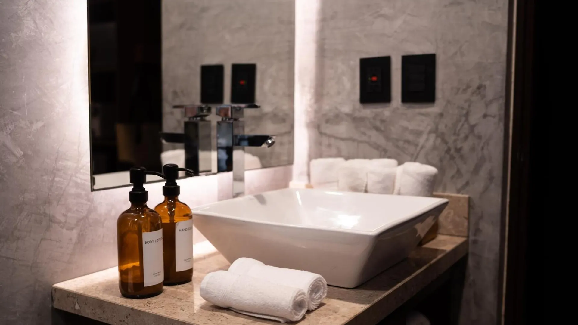Villa Design Luxury Duo Villas, 24 Pax, 5 Pools & 2 Rooftops, Bbq, Near Beach Tulum